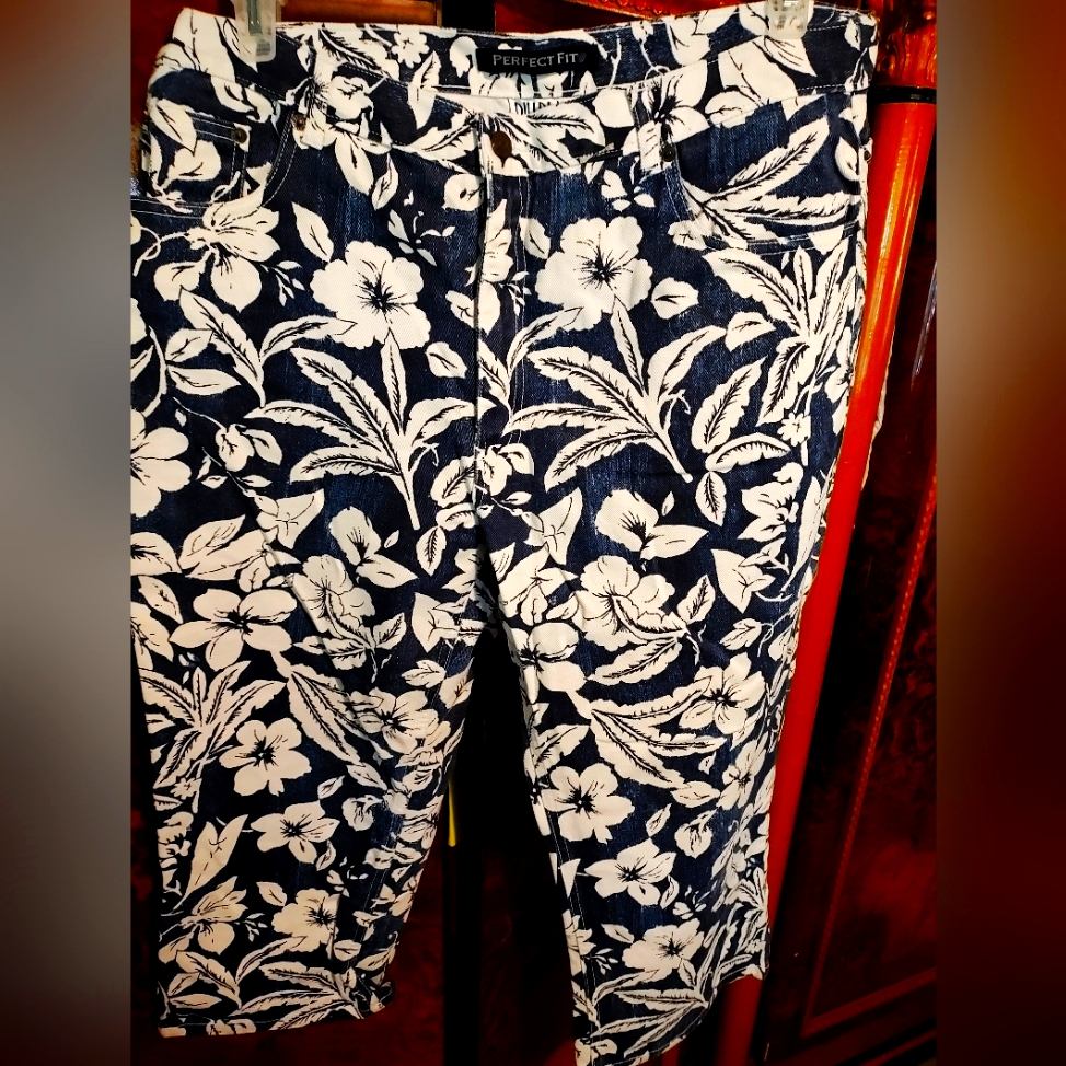 Brand New Bill Blass Plus Size Capr